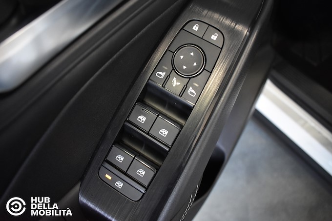 NISSAN Qashqai MHEV 140 CV Business